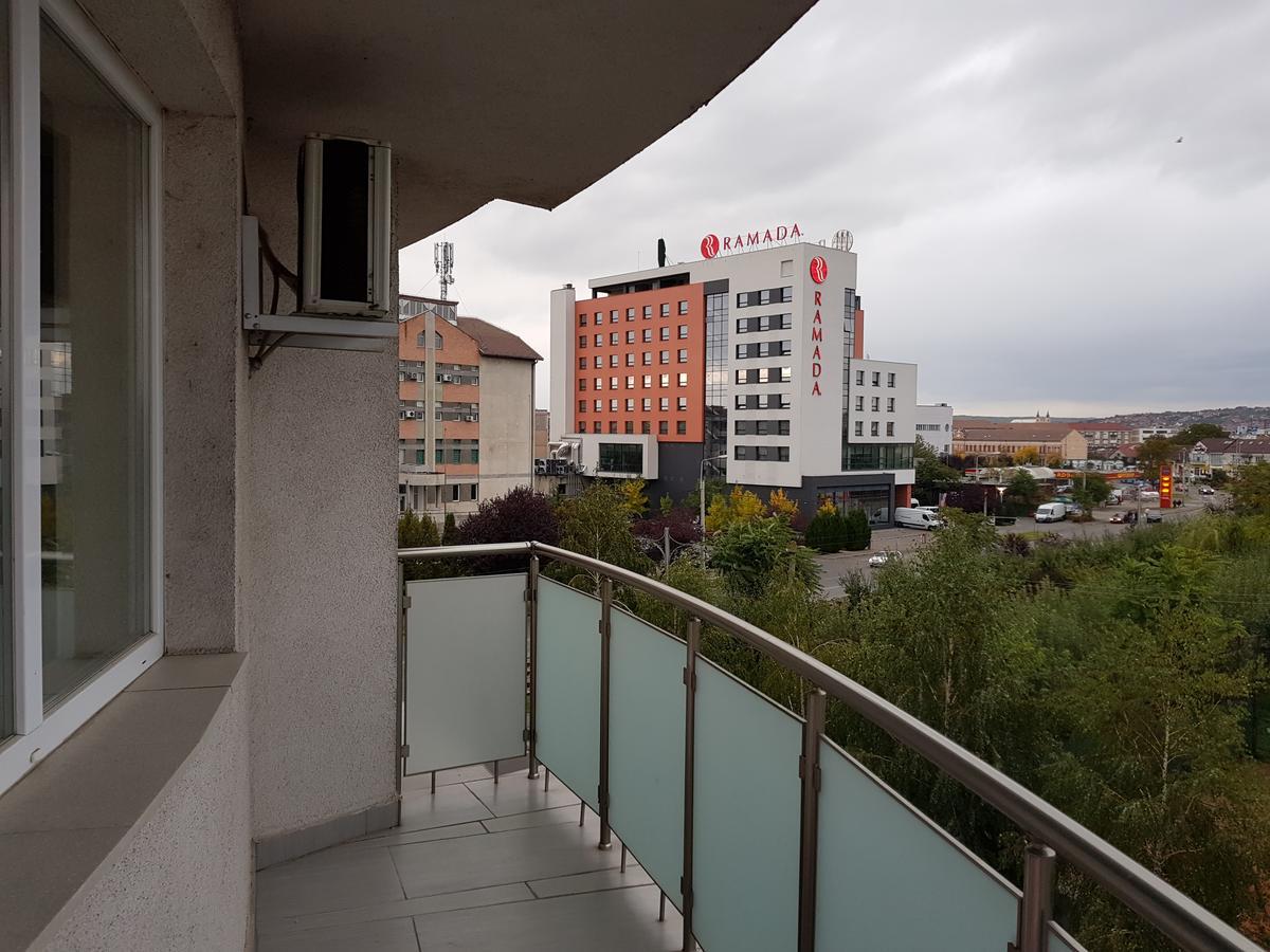 Skyline Rooftop Condos Oradea Exterior photo